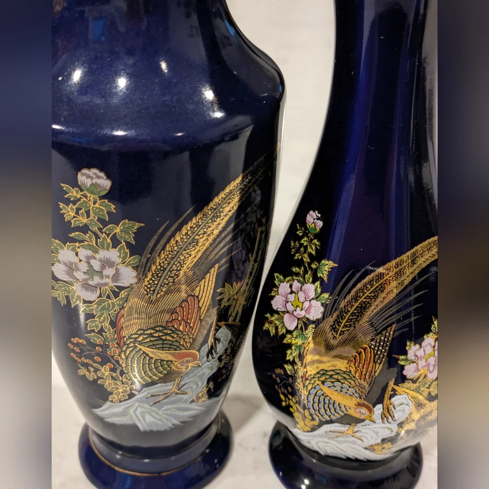 Vintage Japanese Blue Cobalt Porcelain 8', 8.5